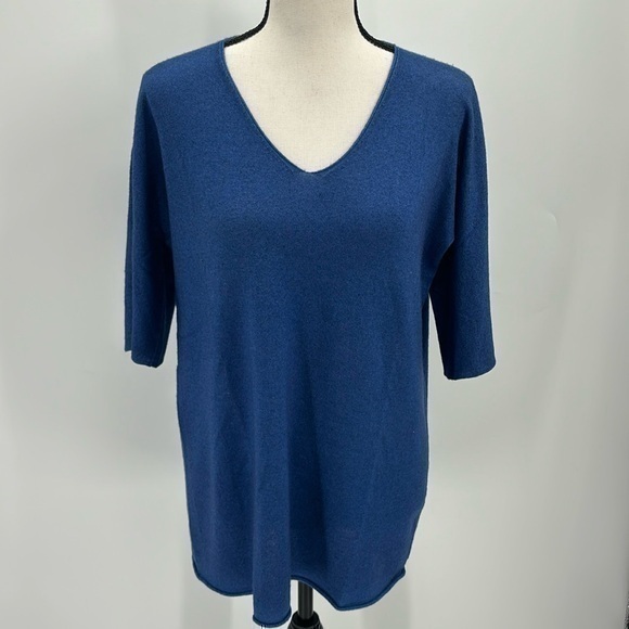 120% Cashmere Blue V-Neck Sweater Short Sleeve Size Small Excellent Condition